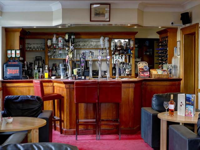 hotel pub | Stade Court Hotel
