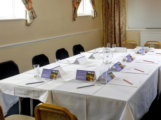 business meeting room | Stade Court Hotel