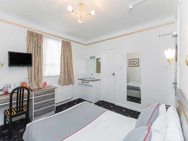 hotel rooms | Stade Court Hotel