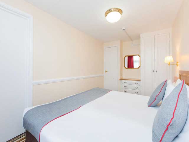 hythe beach | Stade Court Hotel
